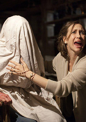 63aaf0959ca5e-the-conjuring.jpg poster image